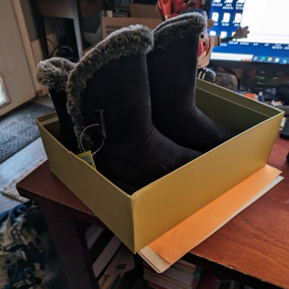 PATRIZIA BY SPRING STEP BRAND NEW - Picture 7 of 7